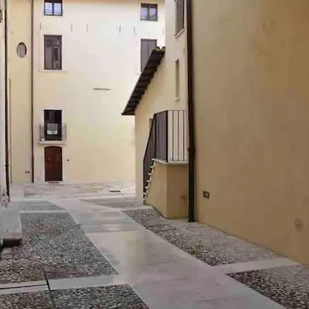 Palazzo Zuzi Nel Cuore Della Citta Daire