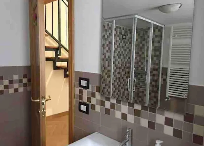 Palazzo Zuzi Nel Cuore Della Citta Apartmán LʼAquila