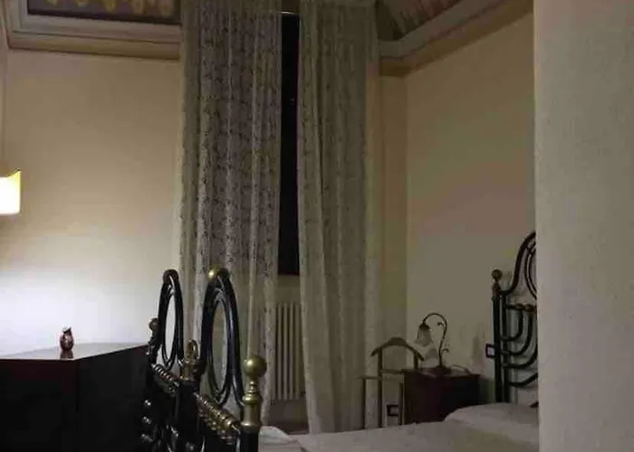 Palazzo Zuzi Nel Cuore Della Citta